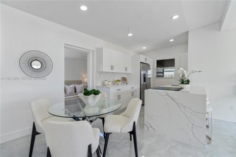 Купить виллу или дом в Помпано-Бич, Флорида 3 спальни, 113.9м2, № 2006041 - фото 10