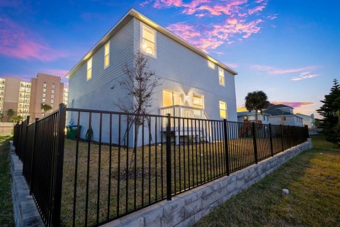 Villa ou maison à vendre à Daytona Beach Shores, Floride: 5 chambres, 250.09 m2 № 2099140 - photo 3
