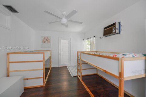 Villa ou maison à louer à Coral Gables, Floride: 3 chambres, 160.81 m2 № 2060535 - photo 26