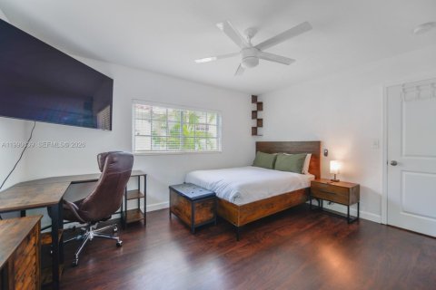 Villa ou maison à louer à Coral Gables, Floride: 3 chambres, 160.81 m2 № 2060535 - photo 19