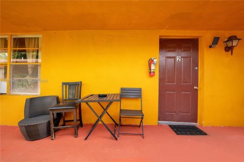 Propiedad comercial en venta en Hallandale Beach, Florida, 1299.7 m2 № 2084908 - foto 7