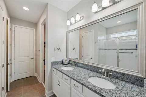 House in Tarpon Springs, Florida 4 bedrooms, 177.07 sq.m. № 1721058 - photo 24