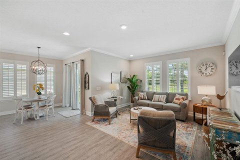 House in Tarpon Springs, Florida 4 bedrooms, 177.07 sq.m. № 1721058 - photo 12