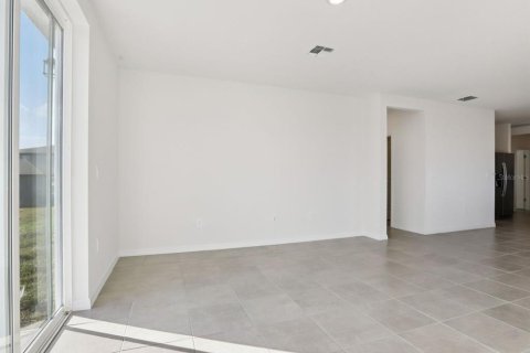 Villa ou maison à vendre à Parrish, Floride: 4 chambres, 149.29 m2 № 2212427 - photo 2