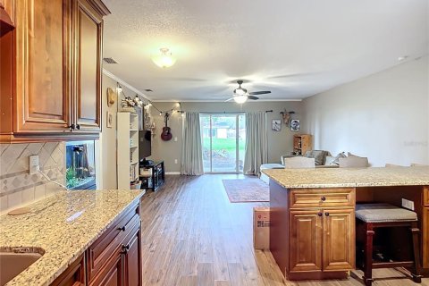 Apartment in Brandon, Florida 2 bedrooms, 92.9 sq.m. № 1883431 - photo 5