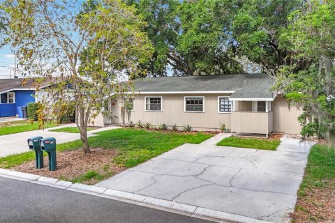 Apartment in Brandon, Florida 2 bedrooms, 92.9 sq.m. № 1883431 - photo 1