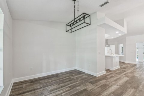 Casa en venta en Seffner, Florida, 5 dormitorios, 248.98 m2 № 1886860 - foto 17
