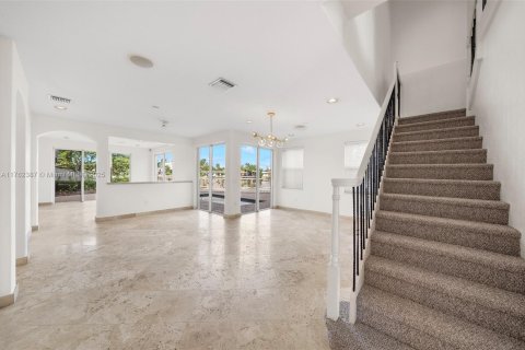 Casa en venta en Hollywood, Florida, 4 dormitorios, 286.32 m2 № 1896864 - foto 13