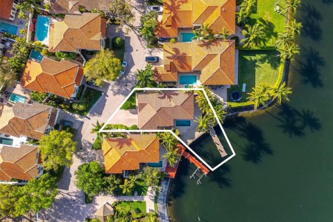 Casa en venta en Hollywood, Florida, 4 dormitorios, 286.32 m2 № 1896864 - foto 5