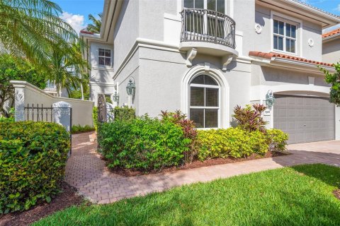 Casa en venta en Hollywood, Florida, 4 dormitorios, 286.32 m2 № 1896864 - foto 11