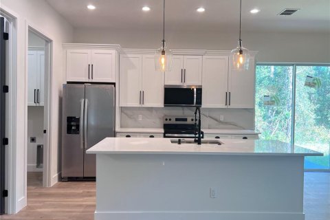 Villa ou maison à vendre à DeBary, Floride: 4 chambres, 168.9 m2 № 2414064 - photo 4