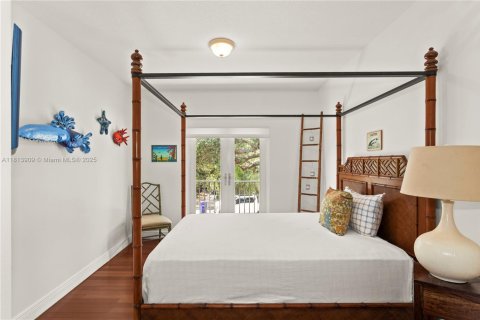 Townhouse in Miami, Florida 3 bedrooms, 197.7 sq.m. № 1762636 - photo 20