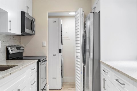 Copropriété à louer à Weston, Floride: 2 chambres, 102.75 m2 № 2191340 - photo 6
