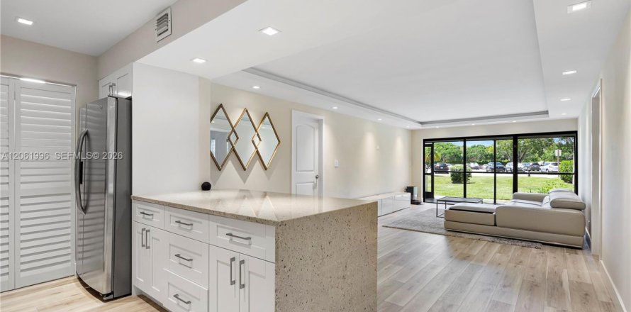 Condo à Weston, Floride, 2 chambres  № 2191340