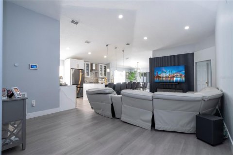 Casa en venta en Davenport, Florida, 4 dormitorios, 174.1 m2 № 1914873 - foto 12