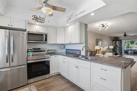 Copropriété à vendre à Dunedin, Floride: 2 chambres, 89.65 m2 № 2116026 - photo 15