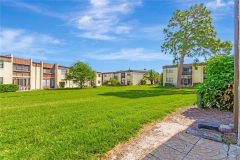 Copropriété à vendre à Clearwater, Floride: 2 chambres, 94.76 m2 № 2259350 - photo 12