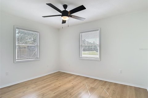 House in Spring Hill, Florida 4 bedrooms, 136.94 sq.m. № 1915222 - photo 21