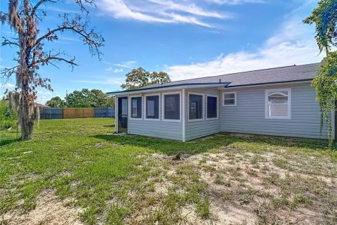 House in Spring Hill, Florida 4 bedrooms, 136.94 sq.m. № 1915222 - photo 30