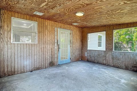 House in Spring Hill, Florida 4 bedrooms, 136.94 sq.m. № 1915222 - photo 29