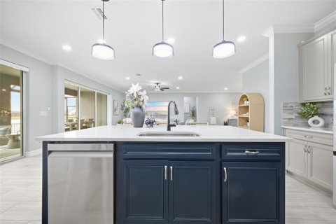Casa en venta en Wesley Chapel, Florida, 6 dormitorios, 397.62 m2 № 2383701 - foto 26