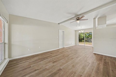 House in Orlando, Florida 3 bedrooms, 95.22 sq.m. № 2095417 - photo 4