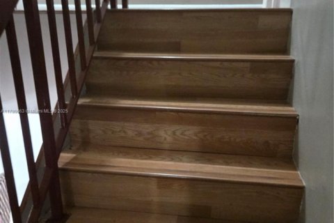 Купить таунхаус в Норт-Лодердейл, Флорида 3 спальни, 150.5м2, № 1923782 - фото 11