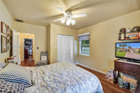 Casa en venta en Hollywood, Florida, 2 dormitorios, 131.83 m2 № 2010750 - foto 25