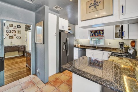 Casa en venta en Hollywood, Florida, 2 dormitorios, 131.83 m2 № 2010750 - foto 17