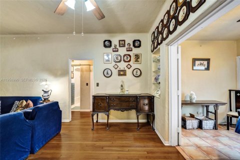 Casa en venta en Hollywood, Florida, 2 dormitorios, 131.83 m2 № 2010750 - foto 13