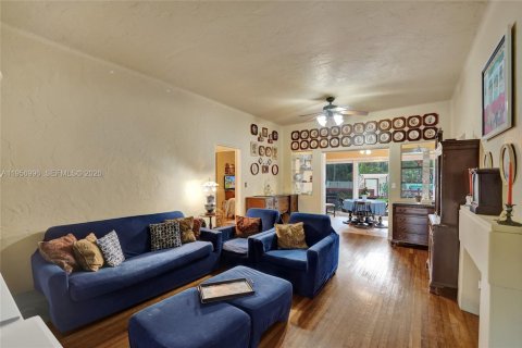 Casa en venta en Hollywood, Florida, 2 dormitorios, 131.83 m2 № 2010750 - foto 9