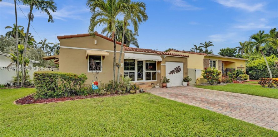 Casa en Hollywood, Florida 2 dormitorios, 131.83 m2 № 2010750