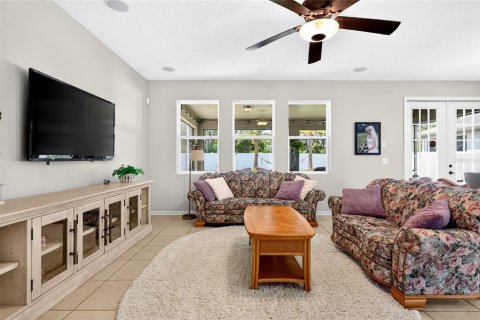 Casa en venta en Grand Island, Florida, 5 dormitorios, 241.64 m2 № 2353291 - foto 7