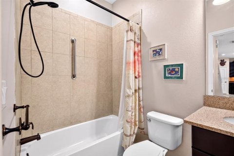 Casa en venta en Grand Island, Florida, 5 dormitorios, 241.64 m2 № 2353291 - foto 25