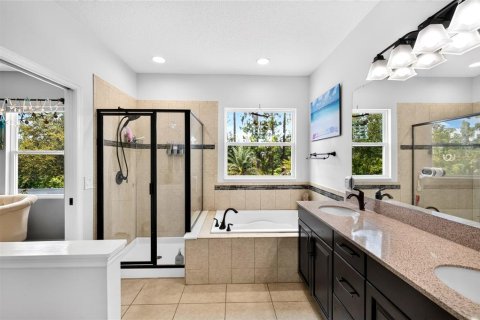 Casa en venta en Grand Island, Florida, 5 dormitorios, 241.64 m2 № 2353291 - foto 18
