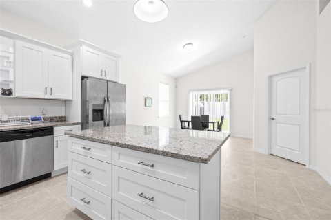 Villa ou maison à vendre à Tampa, Floride: 3 chambres, 157.93 m2 № 1900536 - photo 6