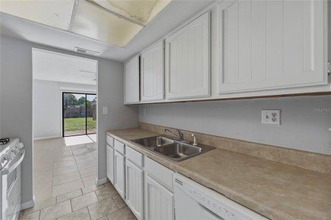 Touwnhouse à vendre à Titusville, Floride: 2 chambres, 105.91 m2 № 2098055 - photo 9
