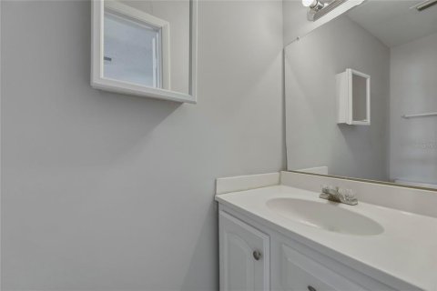Touwnhouse à vendre à Titusville, Floride: 2 chambres, 105.91 m2 № 2098055 - photo 7
