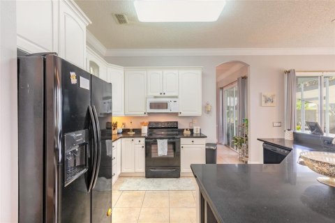 Villa ou maison à vendre à Edgewater, Floride: 3 chambres, 195.84 m2 № 2337233 - photo 12