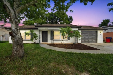 Casa en Port Richey, Florida 3 dormitorios, 119.38 m2 № 2371796