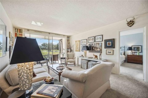 Condo in Sarasota, Florida, 1 bedroom  № 1603019 - photo 9