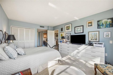 Condo in Sarasota, Florida, 1 bedroom  № 1603019 - photo 23