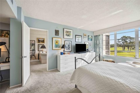 Condo in Sarasota, Florida, 1 bedroom  № 1603019 - photo 19
