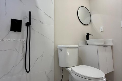 Casa en venta en Davie, Florida, 3 dormitorios, 92.9 m2 № 1994363 - foto 23