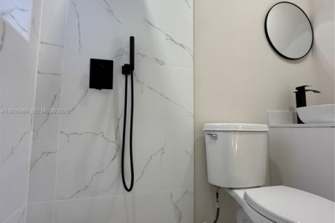 Casa en venta en Davie, Florida, 3 dormitorios, 92.9 m2 № 1994363 - foto 24