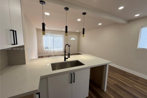 Casa en venta en Davie, Florida, 3 dormitorios, 92.9 m2 № 1994363 - foto 25