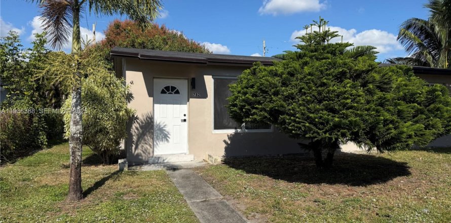 Casa en Davie, Florida 3 dormitorios, 92.9 m2 № 1994363