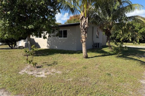 Casa en venta en Davie, Florida, 3 dormitorios, 92.9 m2 № 1994363 - foto 4