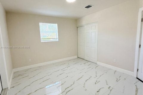 Casa en venta en Davie, Florida, 3 dormitorios, 92.9 m2 № 1994363 - foto 13