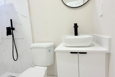 Casa en venta en Davie, Florida, 3 dormitorios, 92.9 m2 № 1994363 - foto 18